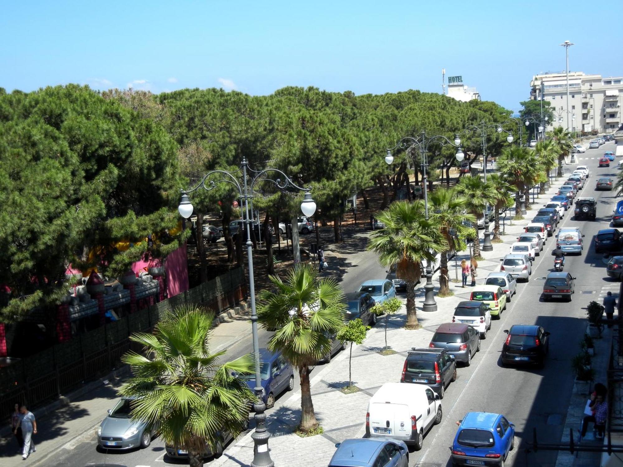 B&B La Pineta Reggio Calabria Exterior foto